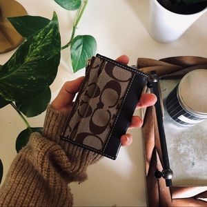 COACH key ring zipper wallet